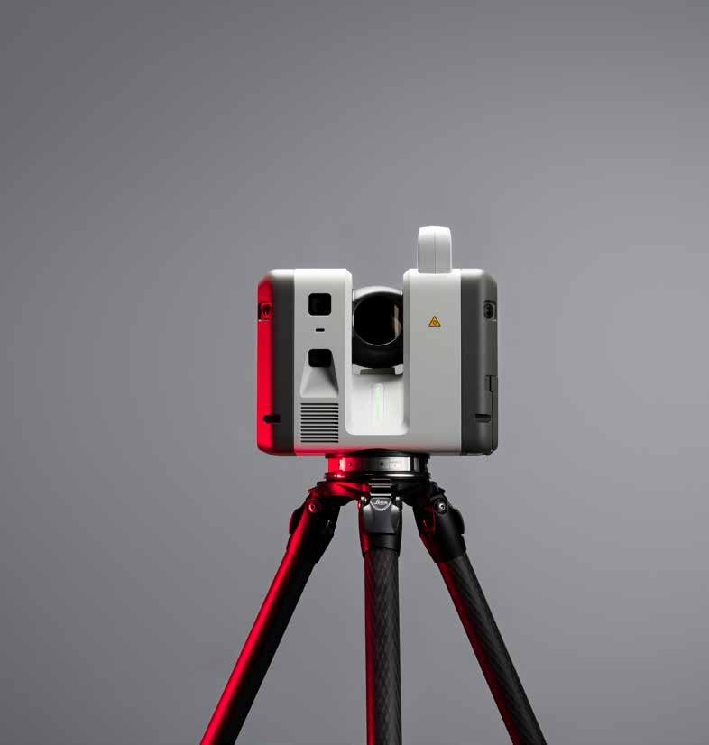 地上型3Dレーザースキャナー Leica RTC700（三脚に据えた正面）